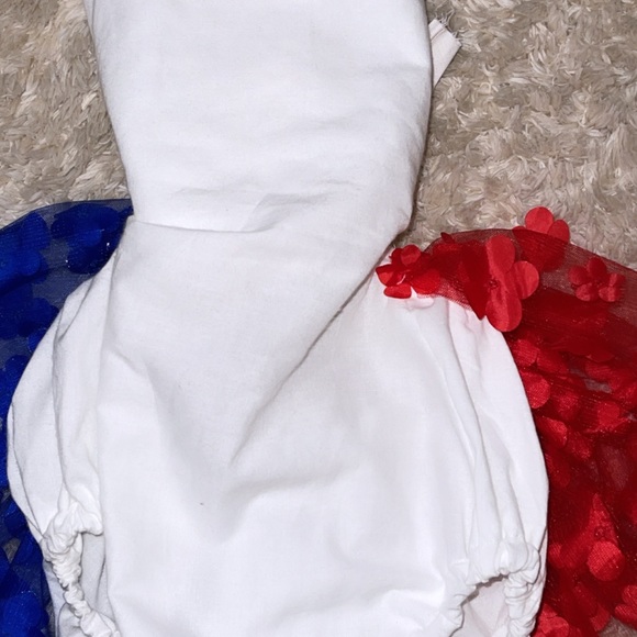 Romper - Picture 2 of 3